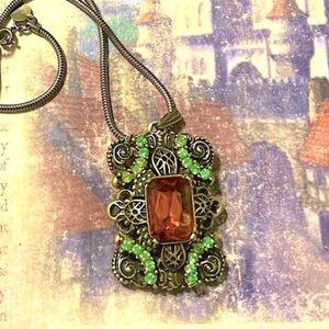 Judy Lee Vintage necklace with a beautiful pendant Vintage